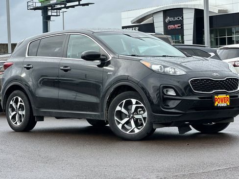 Used 2021 Kia Sportage LX image 2