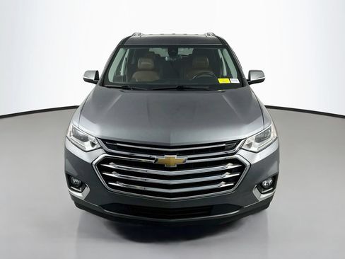 Used 2019 Chevrolet Traverse High Country AWD/4WD image 2