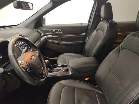 Used 2018 Ford Explorer Limited AWD/4WD image 17