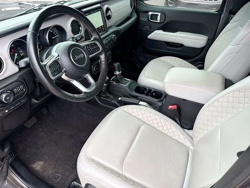 Used 2021 Jeep Wrangler Unlimited Sahara AWD/4WD image 25