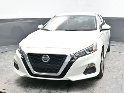 Used 2021 Nissan Altima 2.5 S image 2