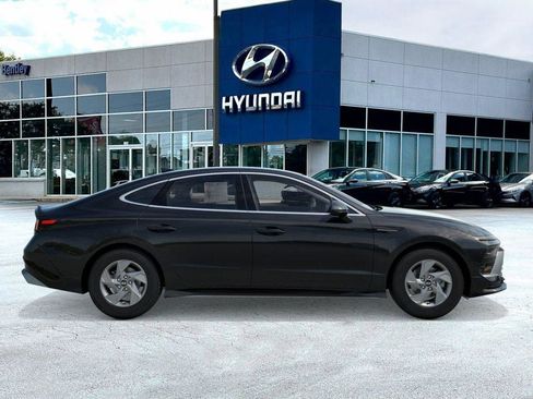 New 2026 Hyundai Sonata SE FWD image 9