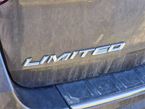 Used 2020 Ford Explorer Limited image 8