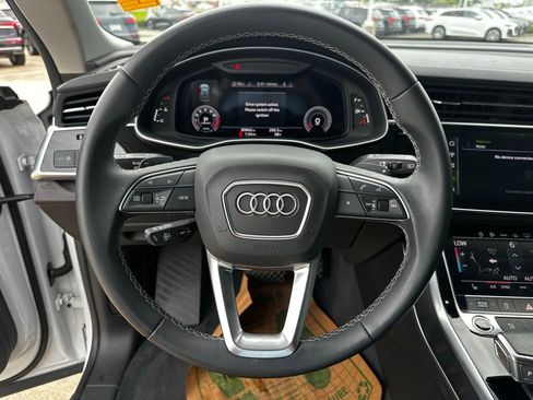 Used 2023 Audi Q8 Premium AWD/4WD image 11