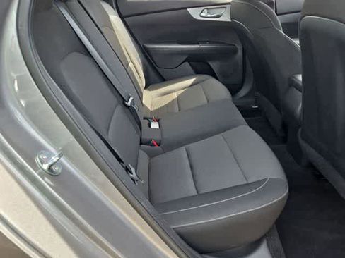 Used 2024 Kia Forte LXS FWD image 19