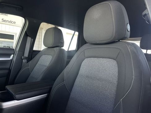 Used 2025 GMC Terrain Elevation image 19