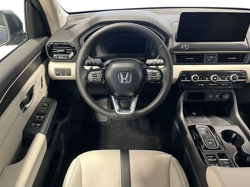 New 2026 Honda Pilot Touring image 27