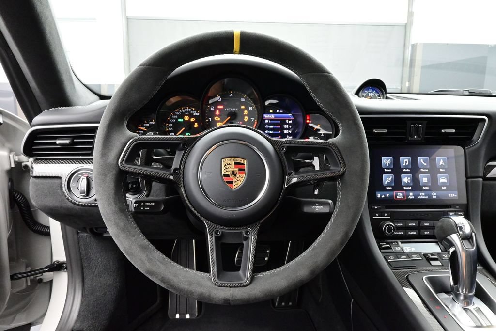 Certified 2019 Porsche 911 GT2 RS w/ Weissach Package RWD image 9