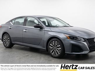 Used 2025 Nissan Altima 2.5 SV FWD video 1
