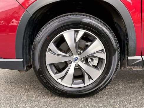 Certified 2025 Subaru Ascent Premium AWD/4WD image 10