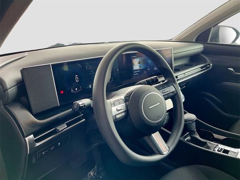 Used 2025 Hyundai Tucson SEL image 9