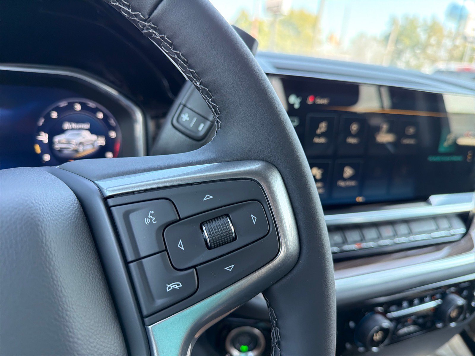 New 2026 Chevrolet Silverado 1500 RST w/ Z71 Off-Road Package AWD/4WD image 17