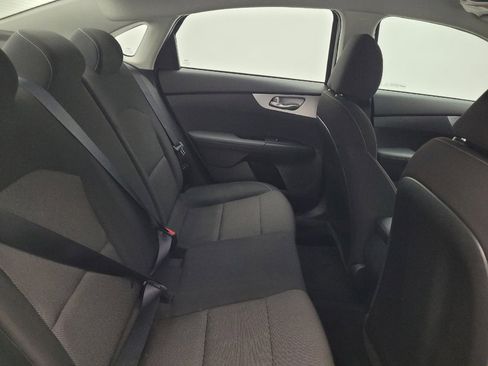 Used 2022 Kia Forte LXS w/ LXS Technology Package FWD image 19