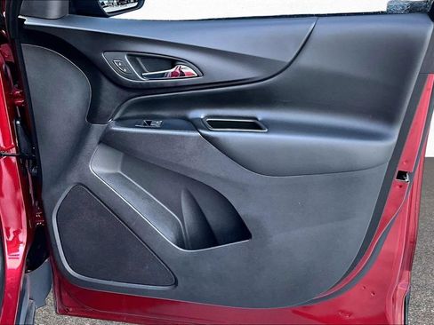 Used 2019 Chevrolet Equinox LT FWD image 29