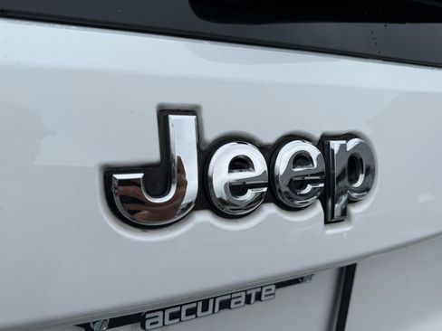 Used 2015 Jeep Grand Cherokee Limited image 11