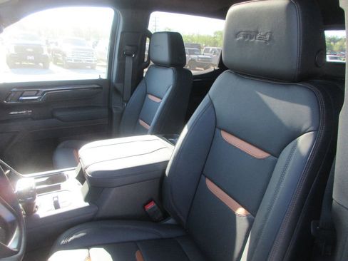 New 2026 GMC Sierra 1500 AT4 AWD/4WD image 16