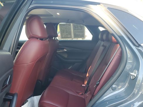 Used 2025 MAZDA CX-30 AWD 2.5 S w/ Preferred Package image 12