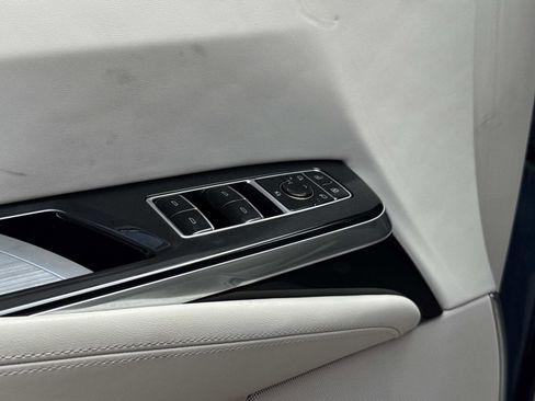 Used 2025 Cadillac Escalade Sport Platinum AWD/4WD image 11