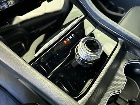 New 2025 Jeep Grand Cherokee Limited w/ Black Appearance Package image 28