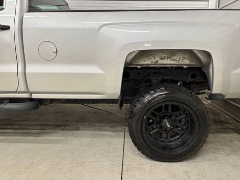 Used 2019 Chevrolet Silverado 2500 W/T AWD/4WD image 6