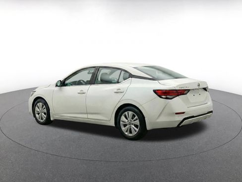 Used 2025 Nissan Sentra S FWD image 7