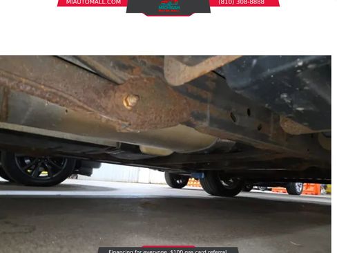 Used 2011 GMC Yukon Denali image 28