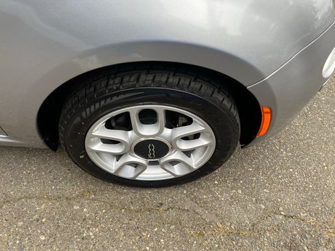 Used 2015 FIAT 500 Pop FWD image 11