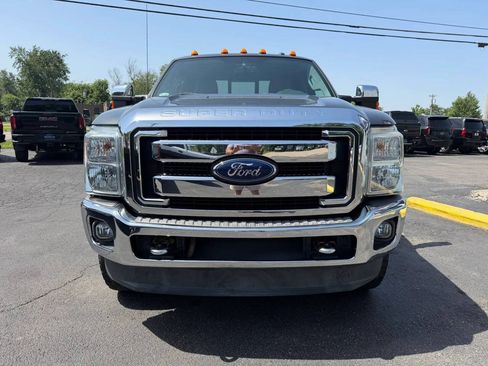 Used 2016 Ford F250 XLT w/ XLT Premium Package AWD/4WD image 10