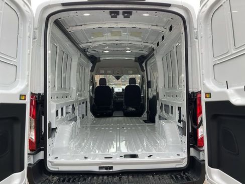 New 2026 Ford Transit 250 148 Medium Roof Extended AWD image 23