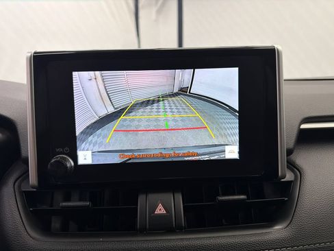 Used 2024 Toyota RAV4 XLE AWD/4WD image 28