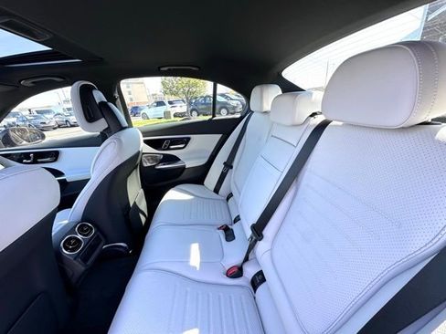 Used 2025 Mercedes-Benz C 300 4MATIC Sedan image 19