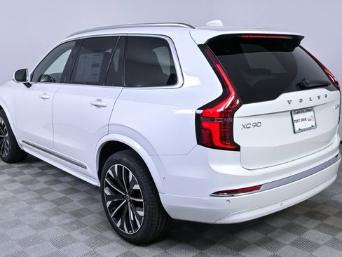 New 2026 Volvo XC90 B5 Ultra image 3