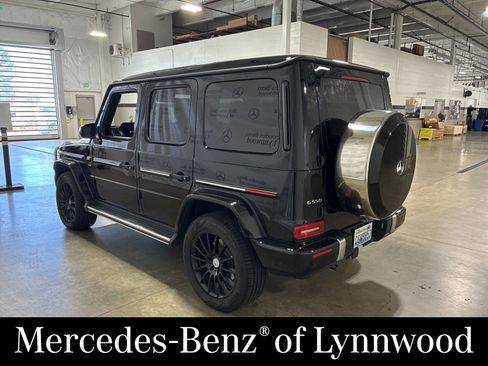 Used 2023 Mercedes-Benz G 550 image 3