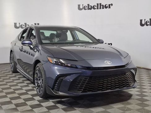New 2026 Toyota Camry SE FWD image 1