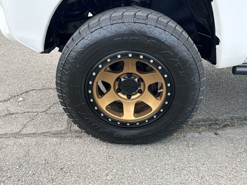 Used 2015 Toyota Tacoma PreRunner image 7