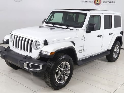 Used 2022 Jeep Wrangler Unlimited Sahara w/ Cold Weather Group AWD/4WD image 21