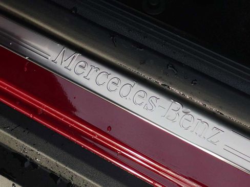 Used 2026 Mercedes-Benz GLC 300 4MATIC image 31