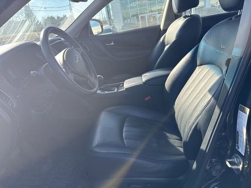 Used 2011 INFINITI EX35 Journey w/ Premium Pkg image 2