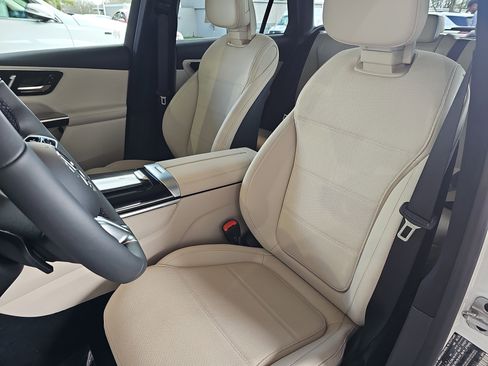 Certified 2026 Mercedes-Benz GLC 300 4MATIC image 17