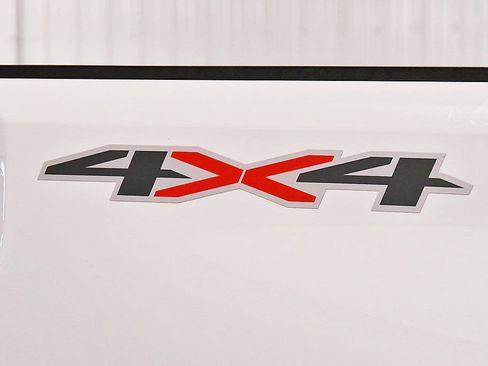 Used 2024 Chevrolet Silverado 2500 LT image 12