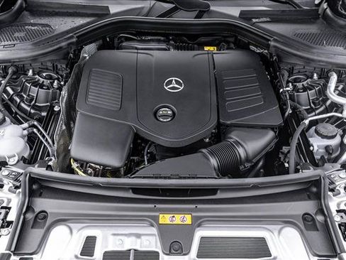 New 2026 Mercedes-Benz GLC 300 4MATIC image 28