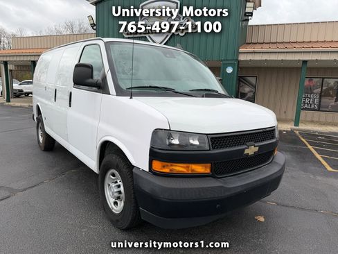 Used 2019 Chevrolet Express 2500 image 1