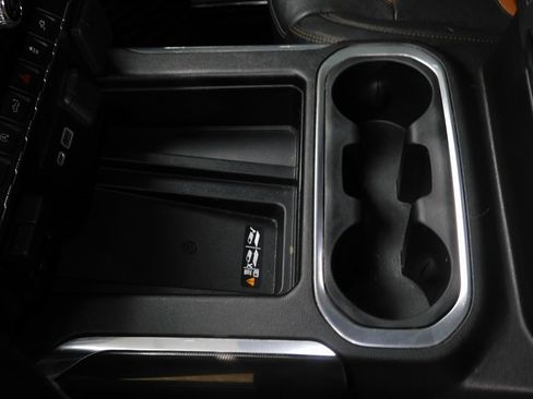 Used 2020 GMC Sierra 1500 AT4 image 39