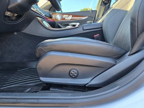 Used 2020 Mercedes-Benz E 450 E 450 w/ Driver Assistance Package image 26