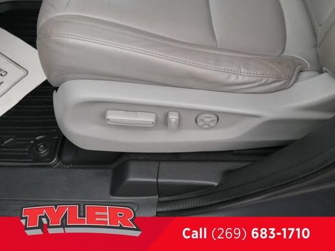 Used 2018 Honda Odyssey EX-L image 22