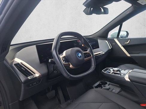 Used 2024 BMW iX xDrive50 w/ Sport Package AWD/4WD image 9