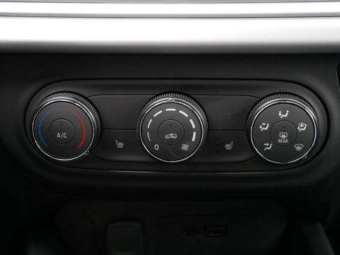 New 2026 Chevrolet Trax LS w/ LS Convenience Package image 22