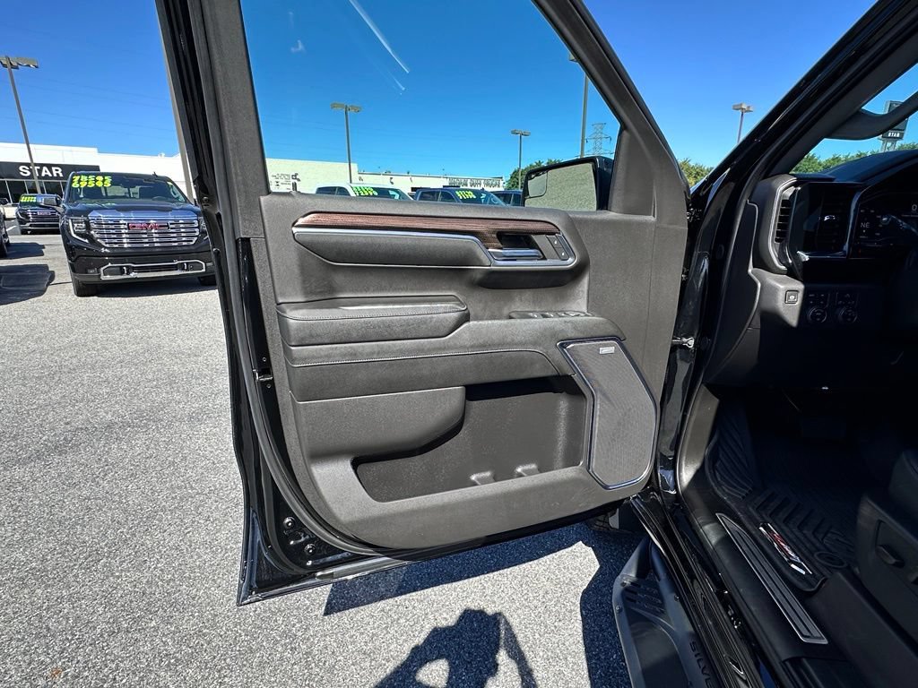Used 2024 Chevrolet Silverado 1500 LT Trail Boss w/ Convenience Package II AWD/4WD image 23