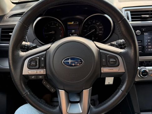Used 2017 Subaru Outback 2.5i Premium image 26
