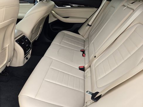 Used 2019 BMW X3 sDrive30i w/ Premium Package image 9